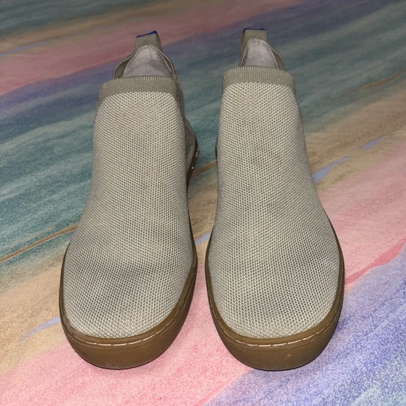 Rothy's The Chelsea in Light Sage Hi Top Pull On Sneaker Boot   Women’s size 8 - Picture 3 of 8